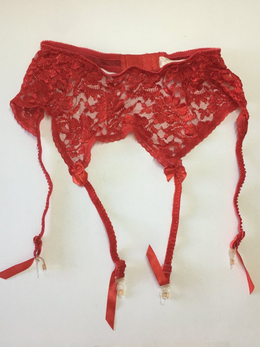 Vtg Victoria's Secret Gold Label Red Lace Stretch Adjustable Garter Belt sz S US